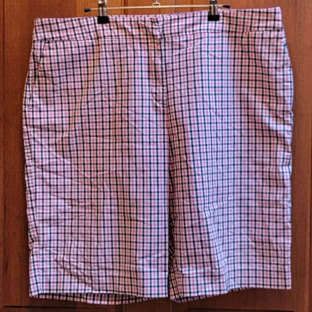 Jones New York Sport Shorts Womens 18 Stretch Pink Plaid